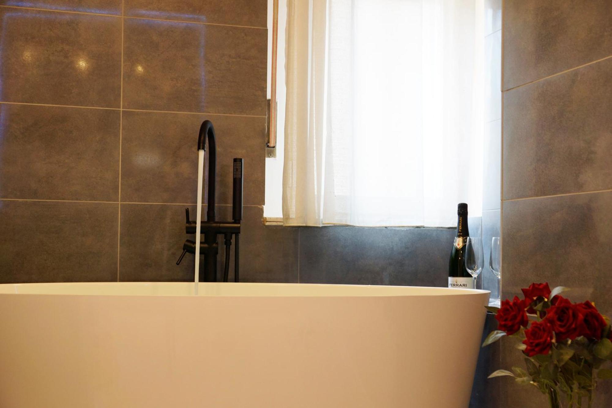Casa Rosmini Rooms, Dolomia Best Home Trento Kültér fotó